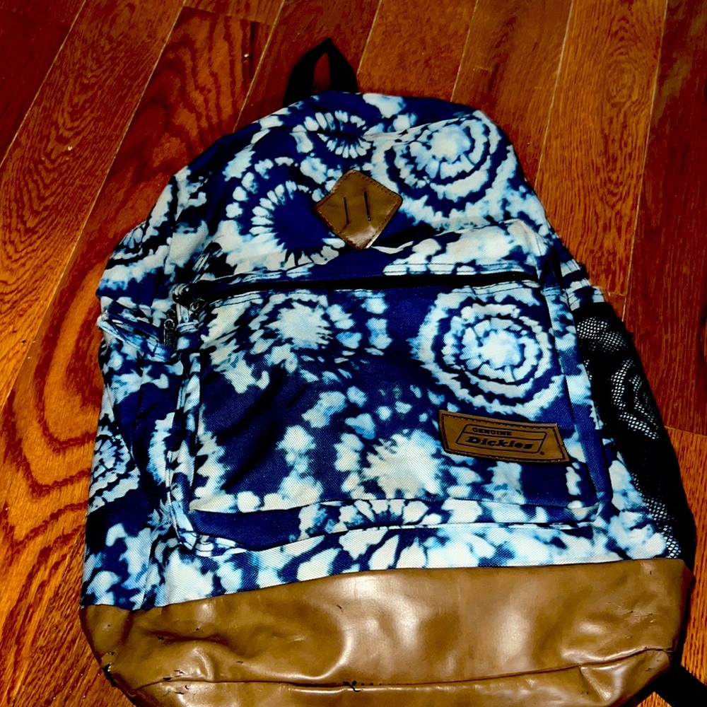 Blue whit backpack
